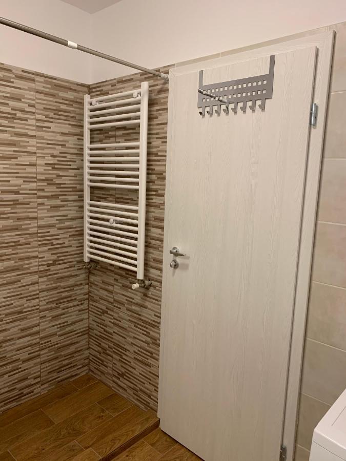 Welcoming Gemini Apartment 1 Hermannstadt Exterior foto